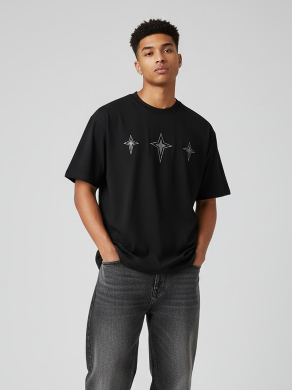 THREE STARRED GRAPHIC T-SHIRT