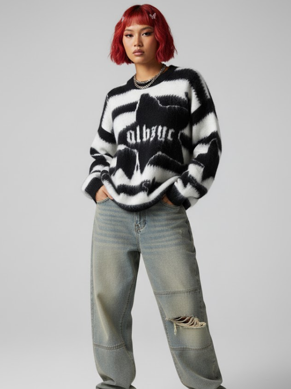 CONTRAST STRIPED SWEATER